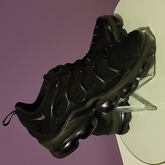 Nike Black VaporMax Plus Sz: 8.5 - Picture 7 of 11
